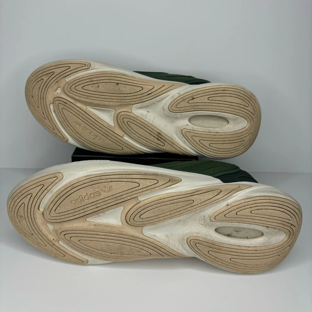 Adidas Men’s Ozelia Sneakers - Picture 5 of 6